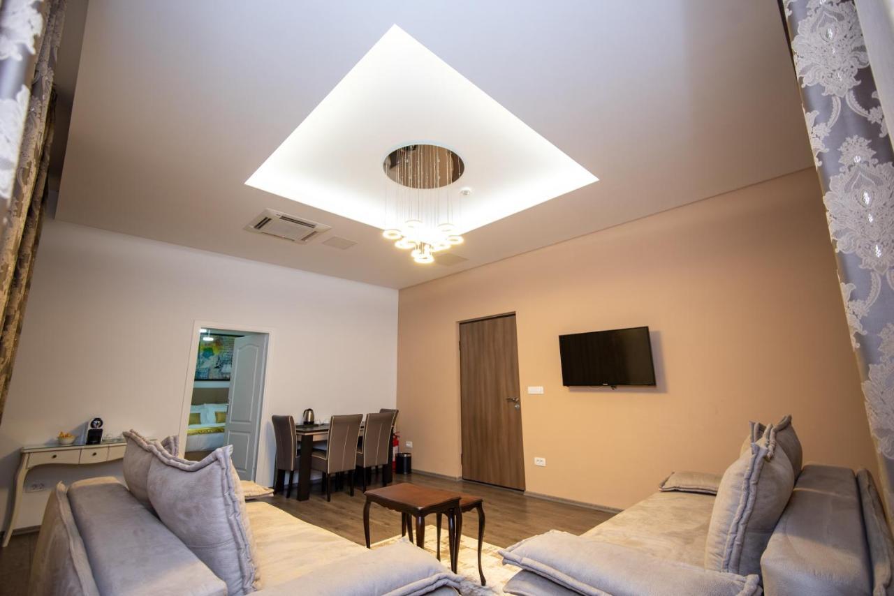 Megapolis Main Street Suites Saraievo Exterior foto